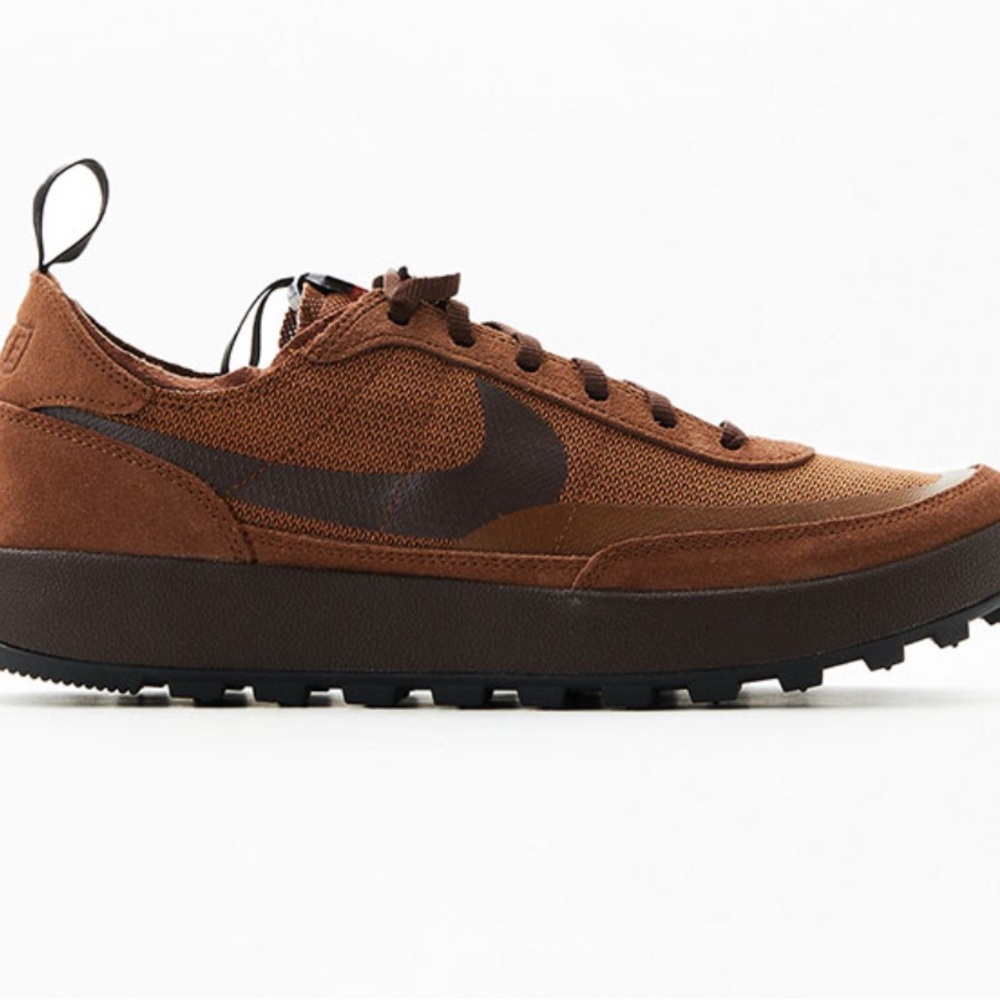 Nike Men's Chocolate Brown Sneakers
